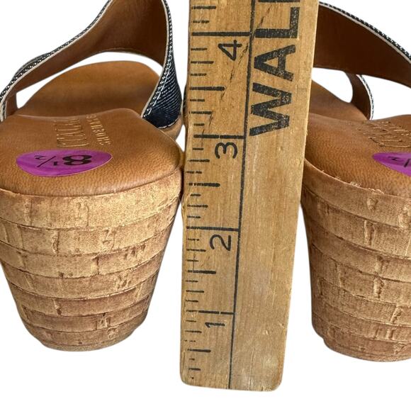 Womens Sandals Size 8.5 Wedge Slip on Open Toe - Picture 4 of 8